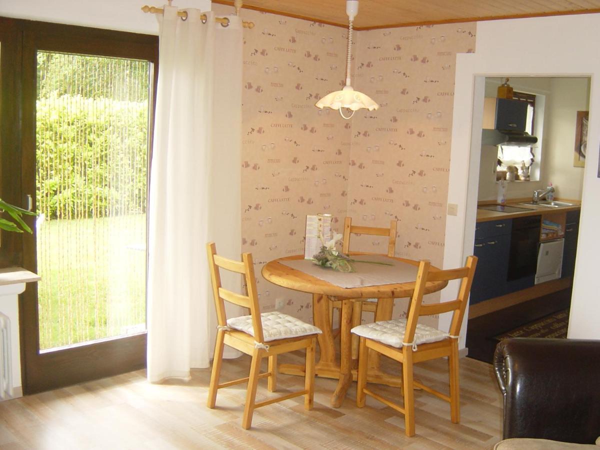 Haus Am Wald Apartman Hillscheid Kültér fotó