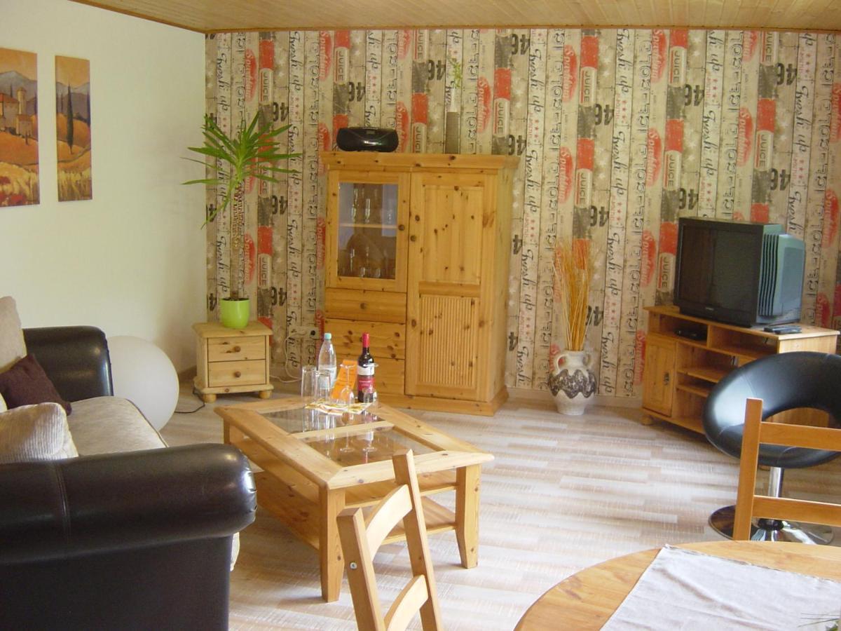 Haus Am Wald Apartman Hillscheid Kültér fotó